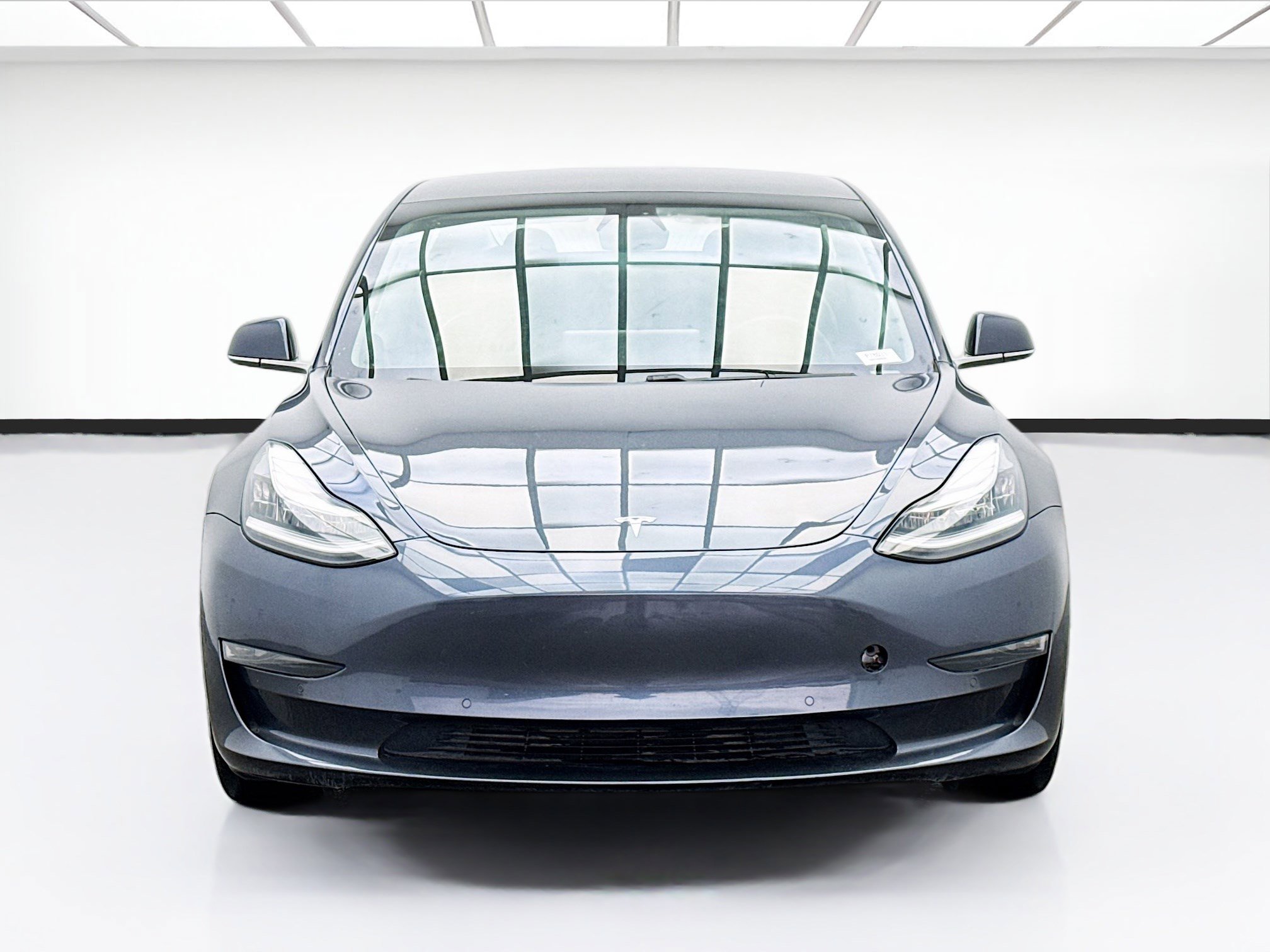 Used 2020 Tesla Model 3 Standard Range Plus image 2