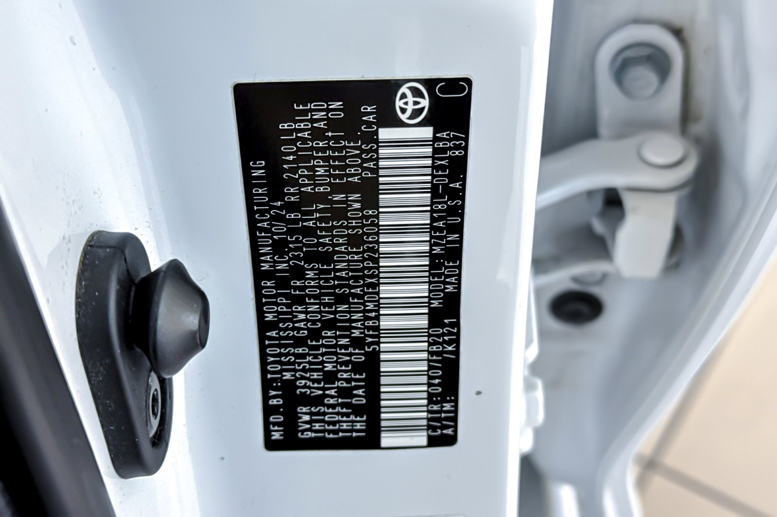 Used 2025 Toyota Corolla LE FWD image 25