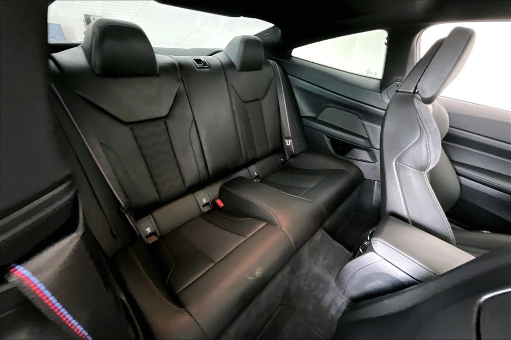 Used 2027 BMW M4 Competition RWD image 36