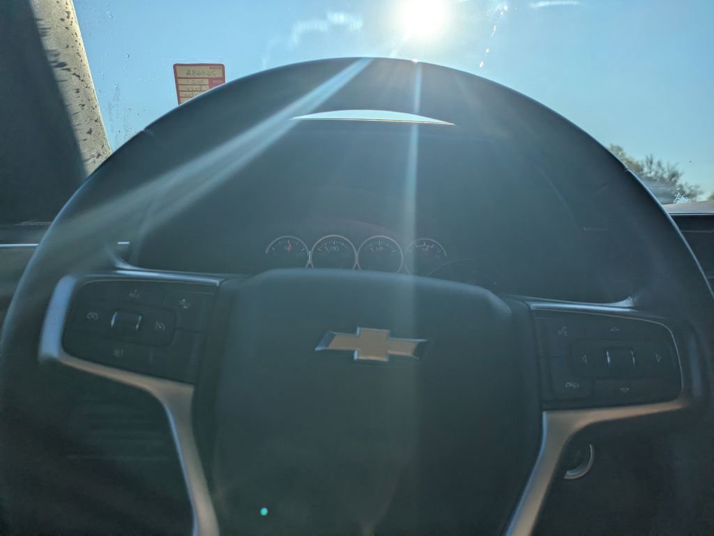 Used 2021 Chevrolet Suburban LS RWD image 27