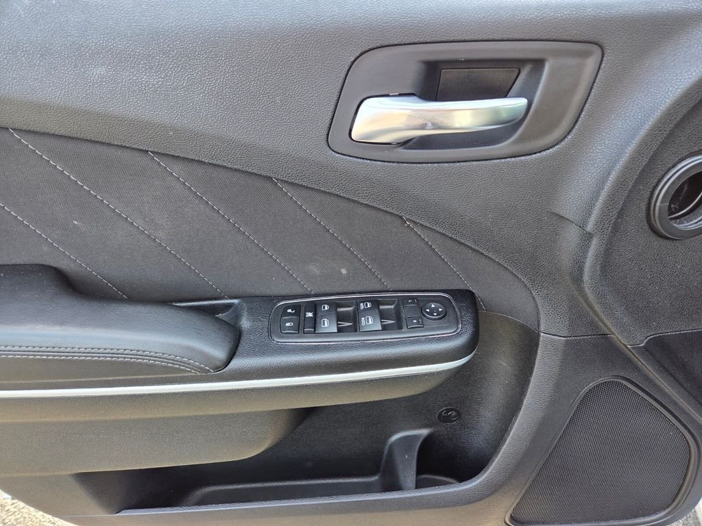 Used 2023 Dodge Charger SXT RWD image 23