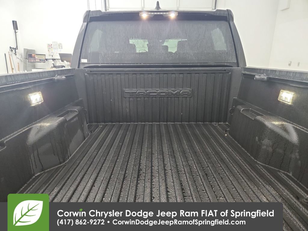 Used 2024 Toyota Tacoma TRD Off-Road image 24