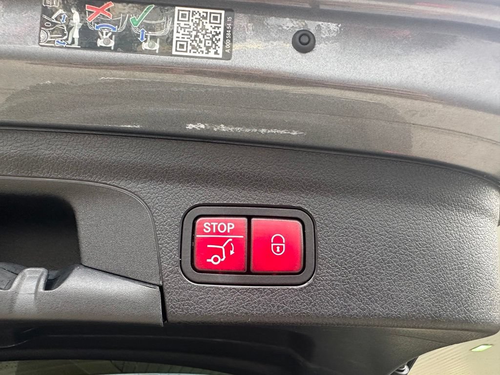 Used 2022 Mercedes-Benz GLE 350 4MATIC image 32