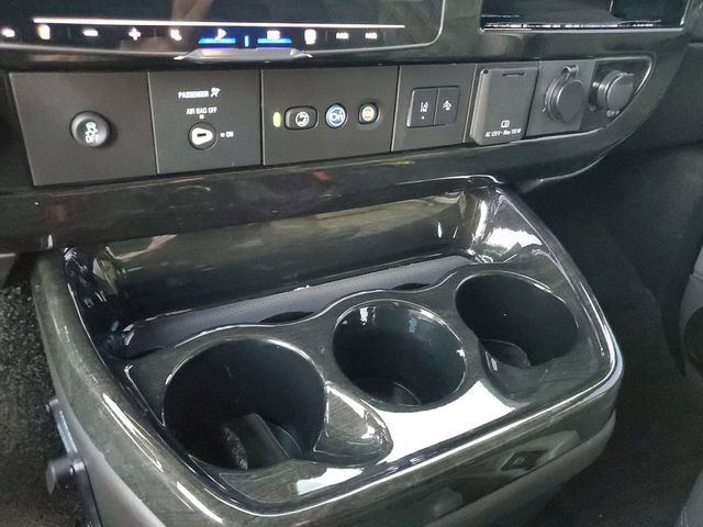Used 2024 GMC Savana 2500 Extended w/ Driver Convenience Package image 23