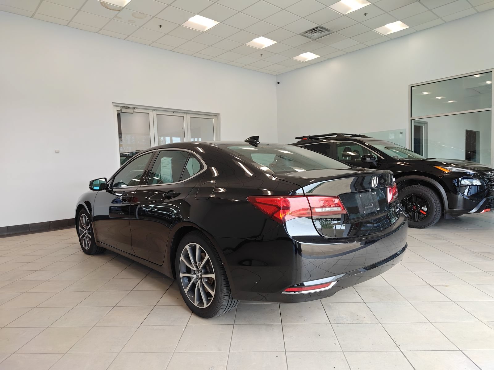 Used 2015 Acura TLX w/ Technology Package AWD/4WD image 5