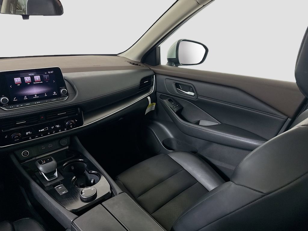 Used 2023 Nissan Rogue SV w/ SV Premium Package image 22