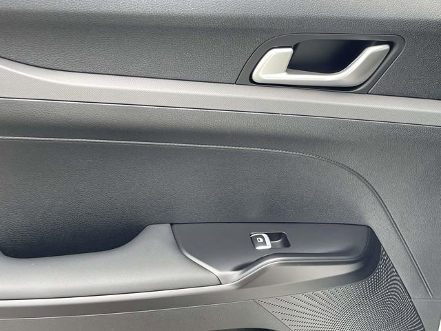 New 2026 Kia K5 LXS image 19