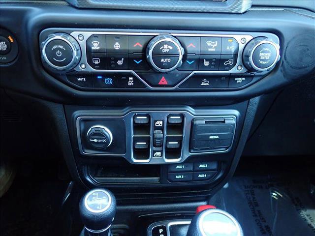 Used 2023 Jeep Wrangler Unlimited w/ Cold Weather Group AWD/4WD image 17