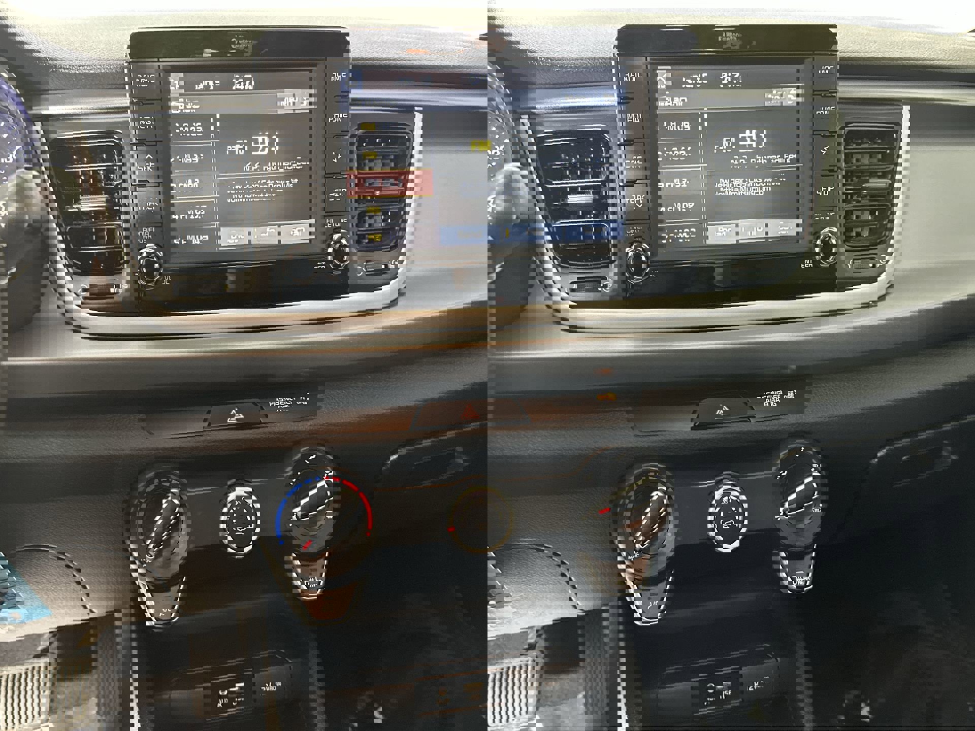 Used 2020 Kia Rio LX image 25