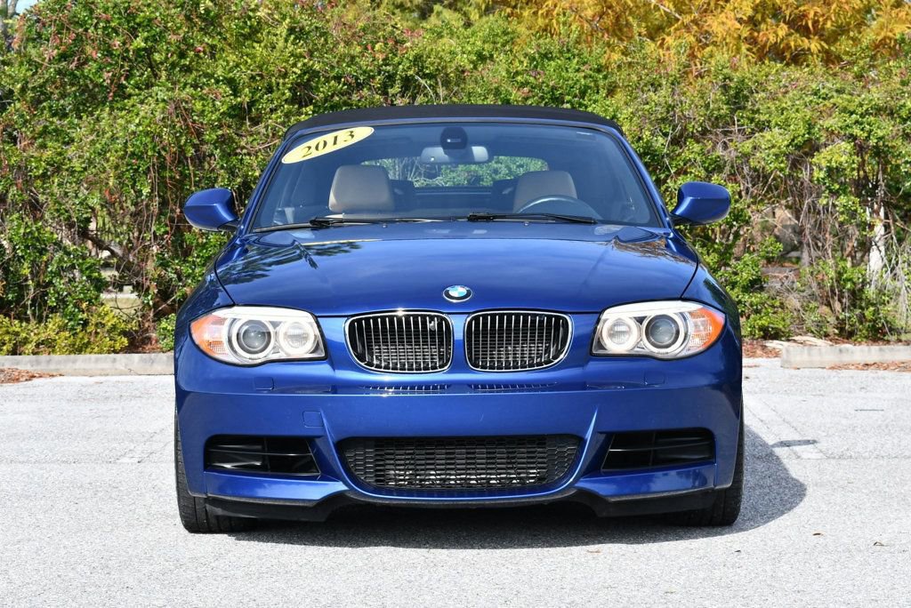 Used 2013 BMW 135i Convertible image 9