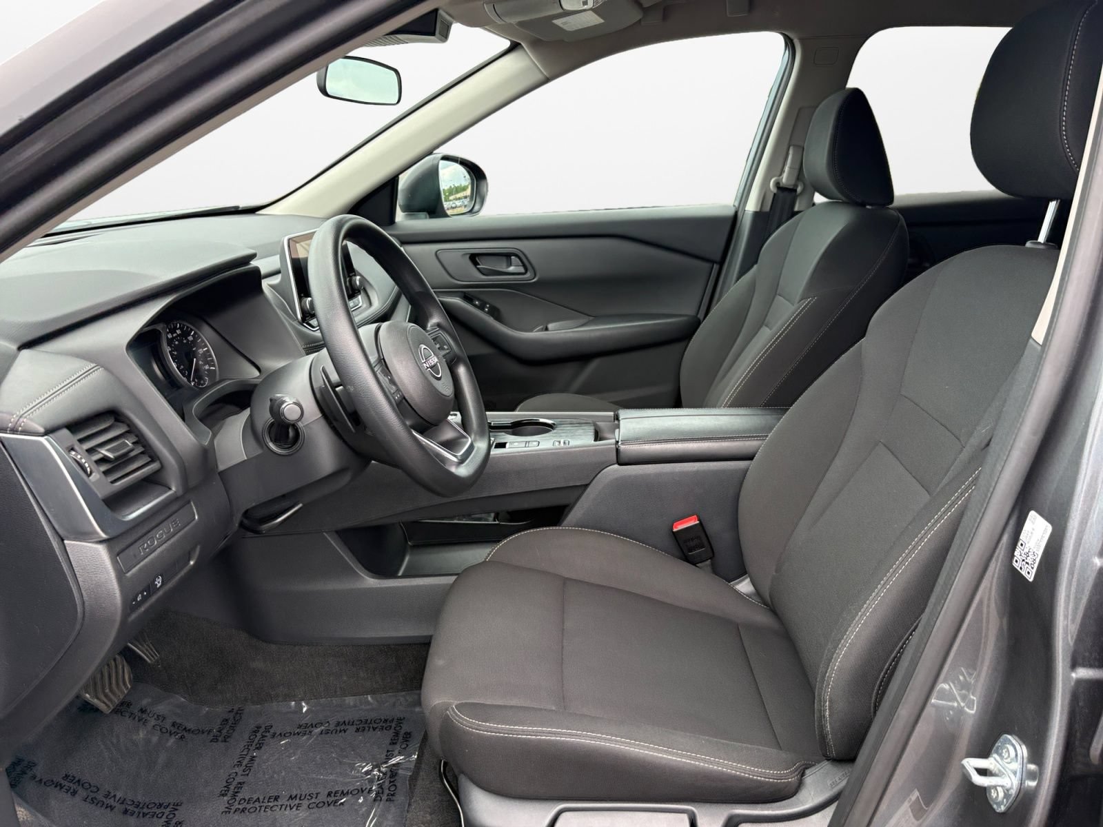 Used 2024 Nissan Rogue S FWD image 10