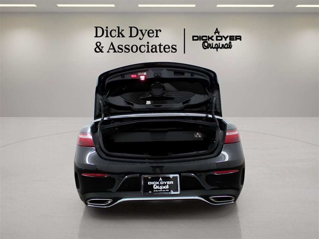 Used 2022 Mercedes-Benz E 450 E 450 image 3