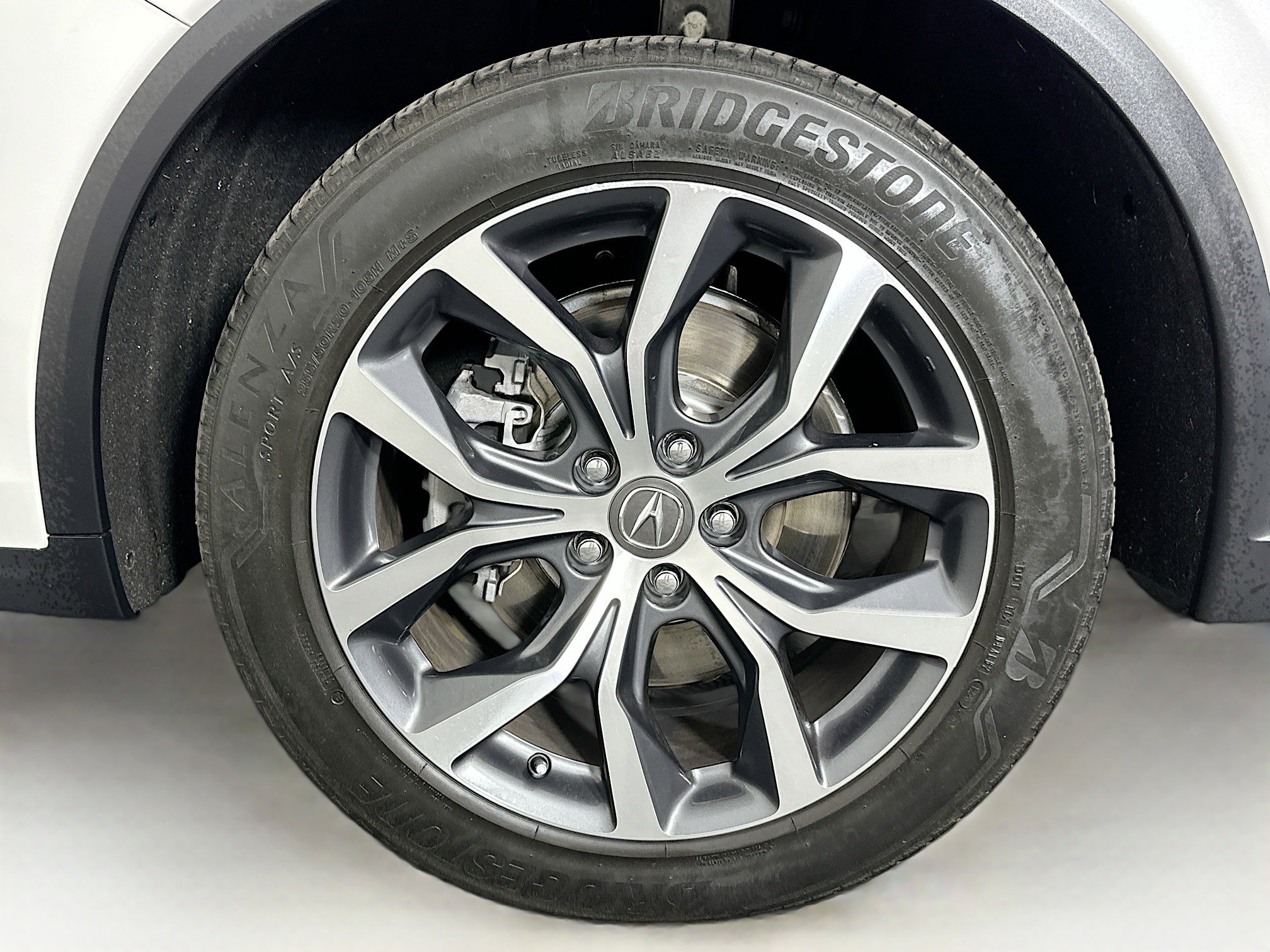 Used 2023 Acura MDX SH-AWD w/ Technology Package image 11