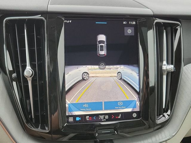 Certified 2025 Volvo XC60 T8 Plus w/ Protection Package Premier image 10
