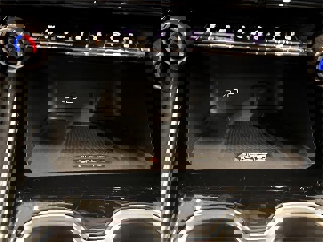 Used 2025 Chevrolet Traverse LT image 35