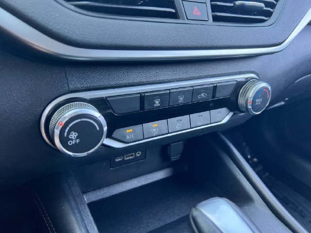 Used 2020 Nissan Altima 2.5 SR FWD image 24