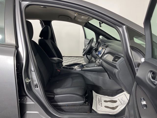 Used 2023 Nissan Leaf S image 38