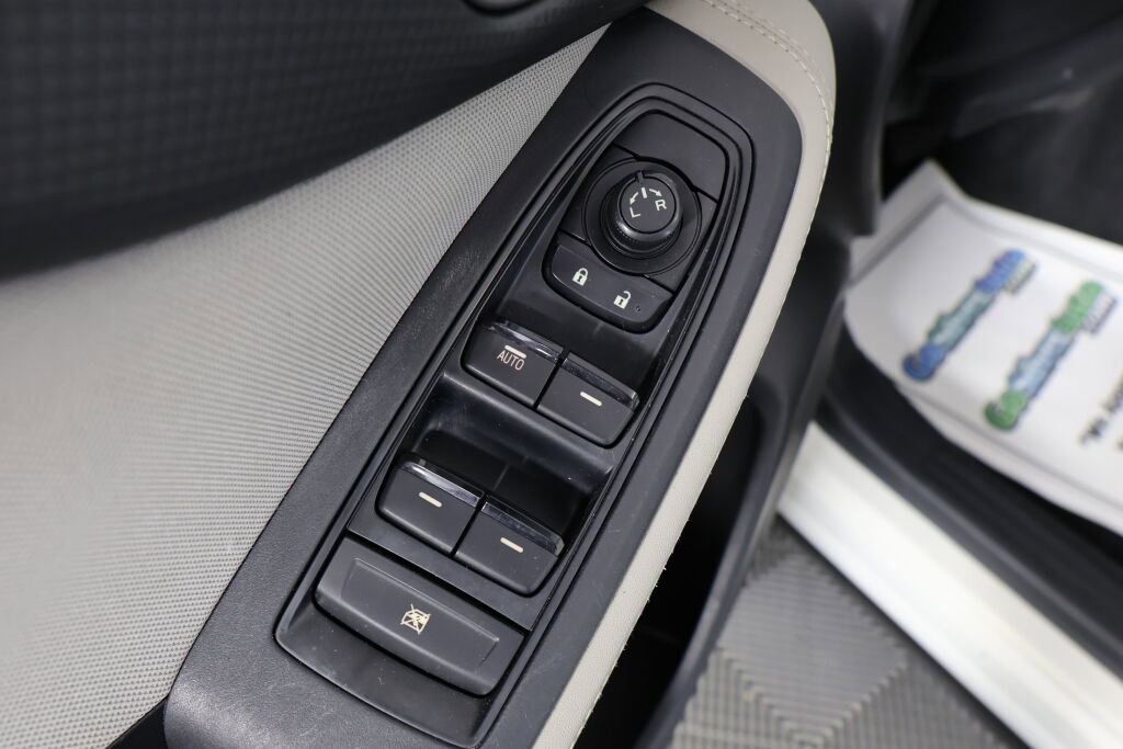 Used 2020 Subaru Forester w/ Alloy Wheel Package image 31