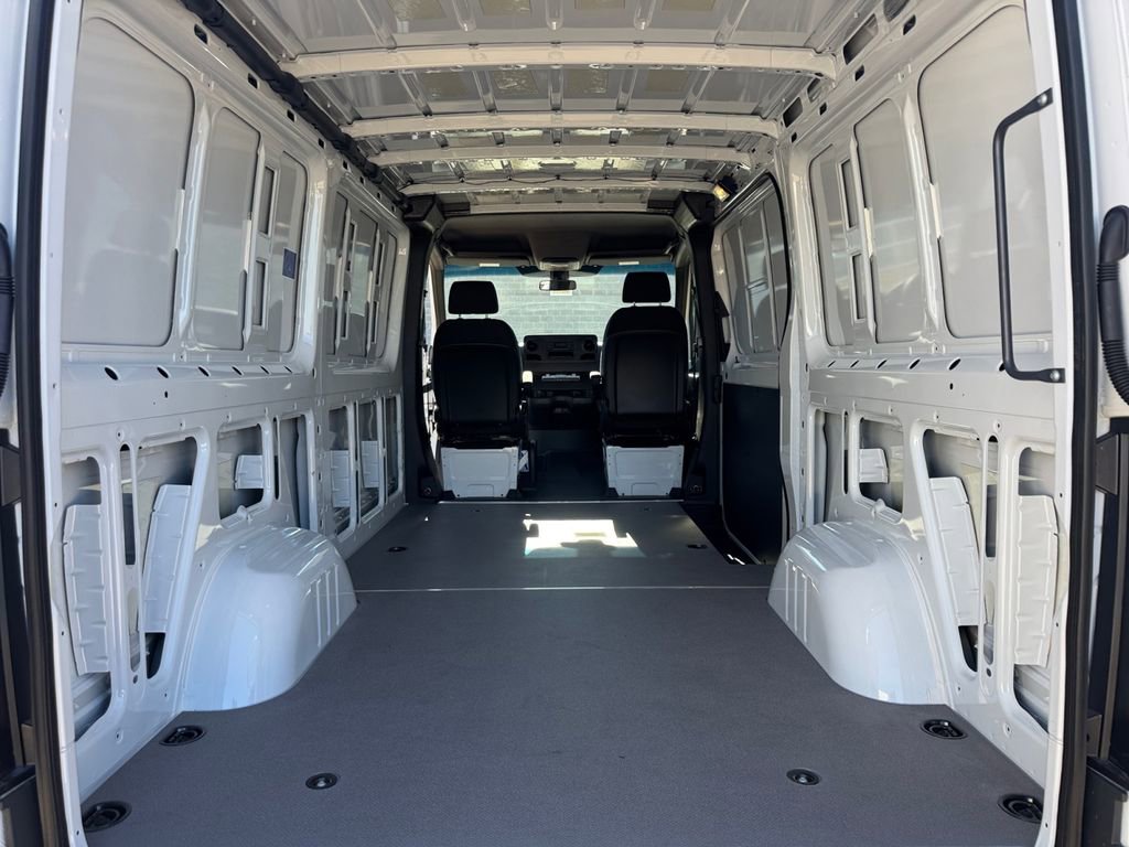 New 2025 Mercedes-Benz Sprinter 2500 image 25