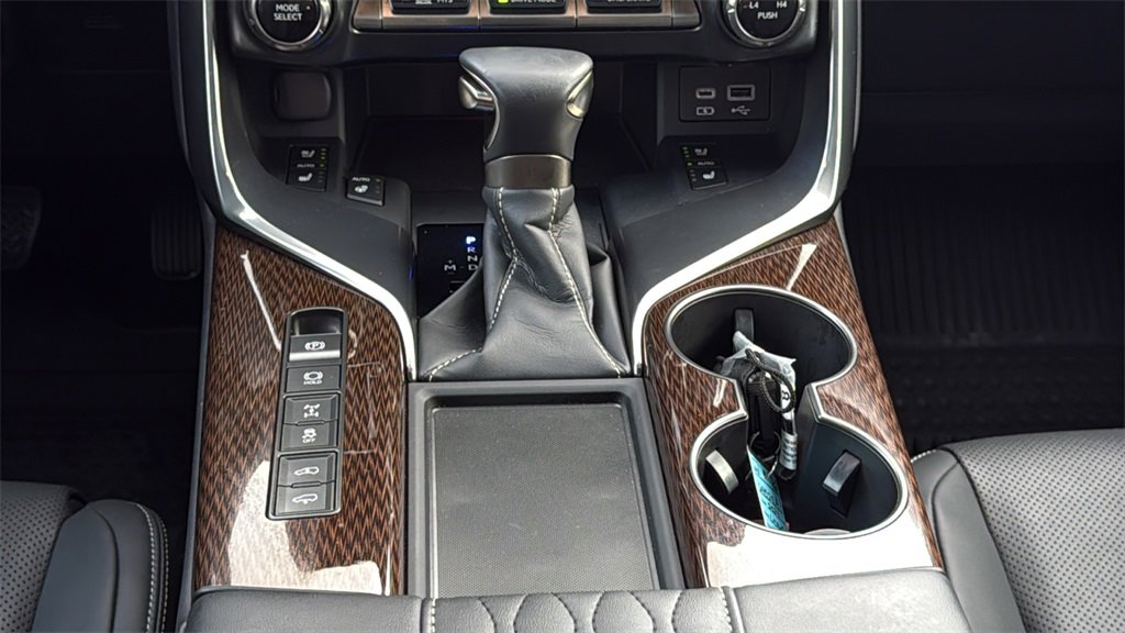 Used 2024 Lexus LX 600 4WD w/ Ultra Luxury Package image 28