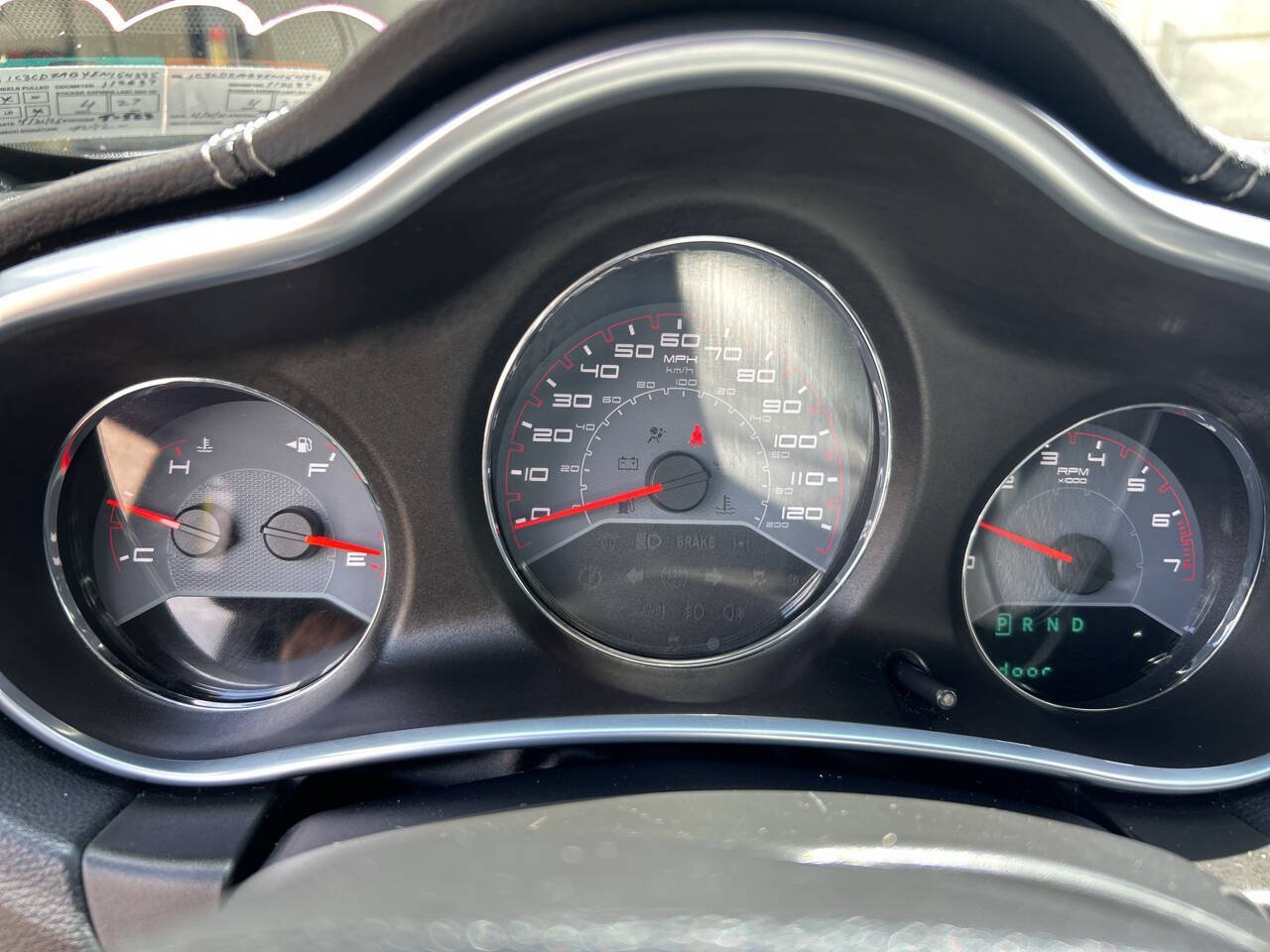 Used 2014 Dodge Avenger SE FWD image 26