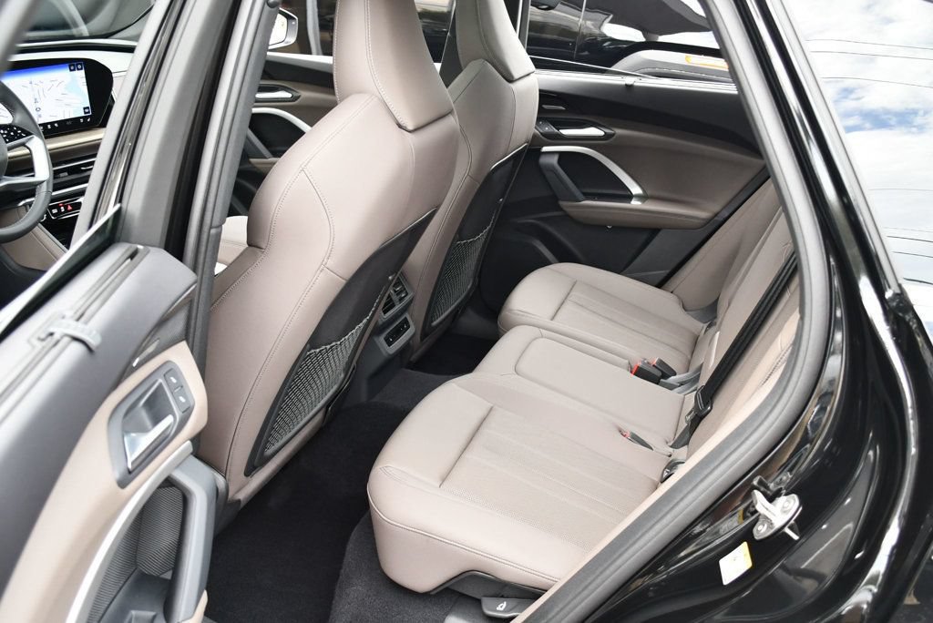 Used 2025 Audi Q5 Prestige AWD/4WD image 47