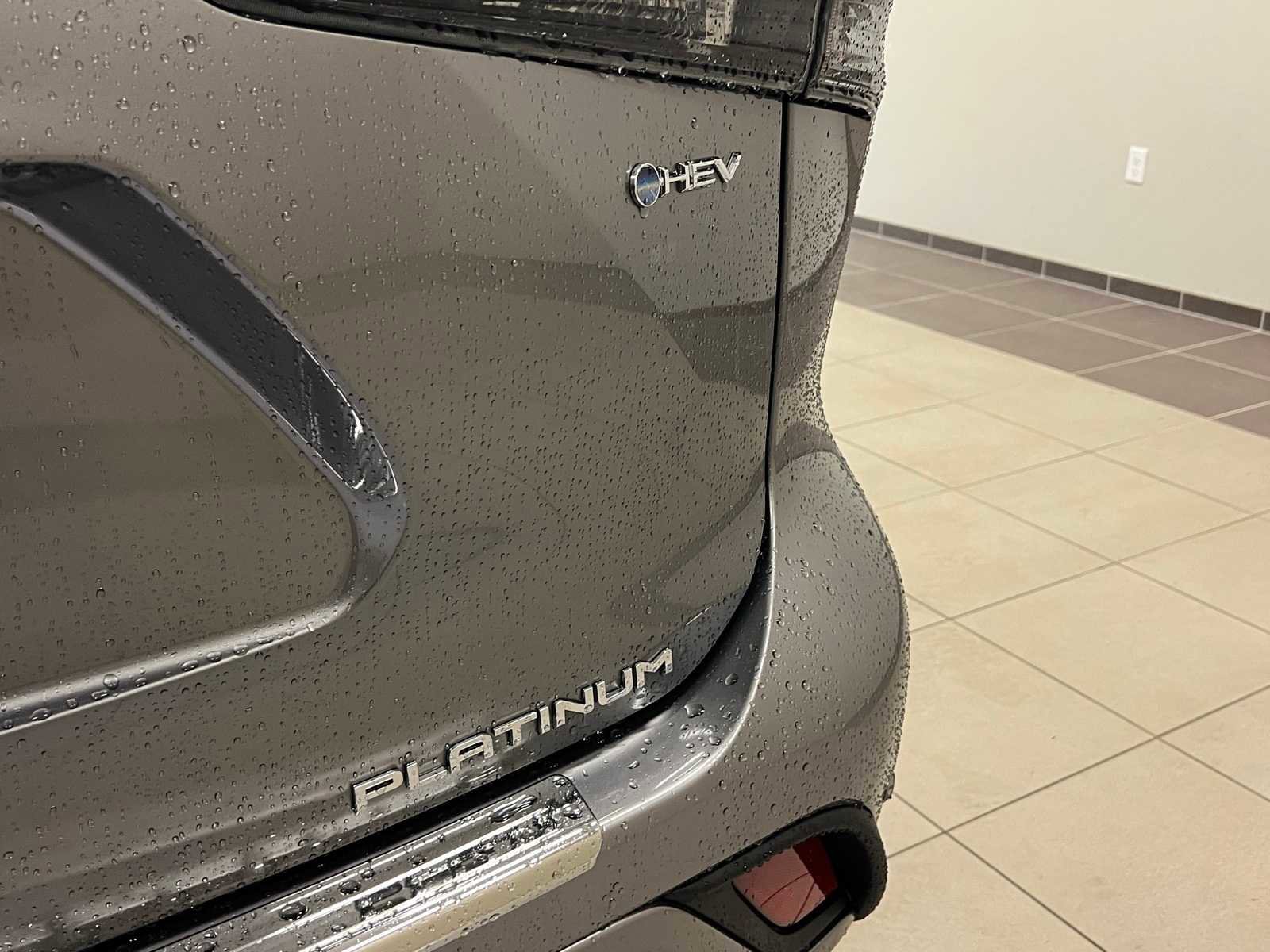 Certified 2025 Toyota Highlander Platinum image 6