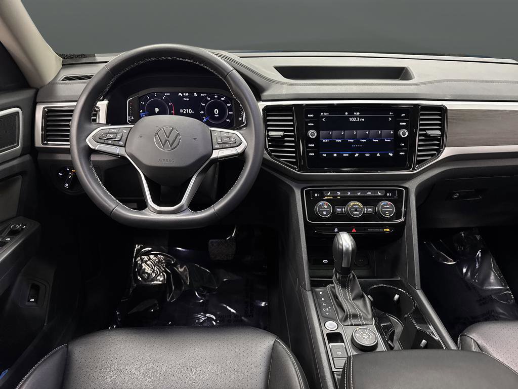 Used 2023 Volkswagen Atlas SE w/ Panoramic Sunroof Package image 5
