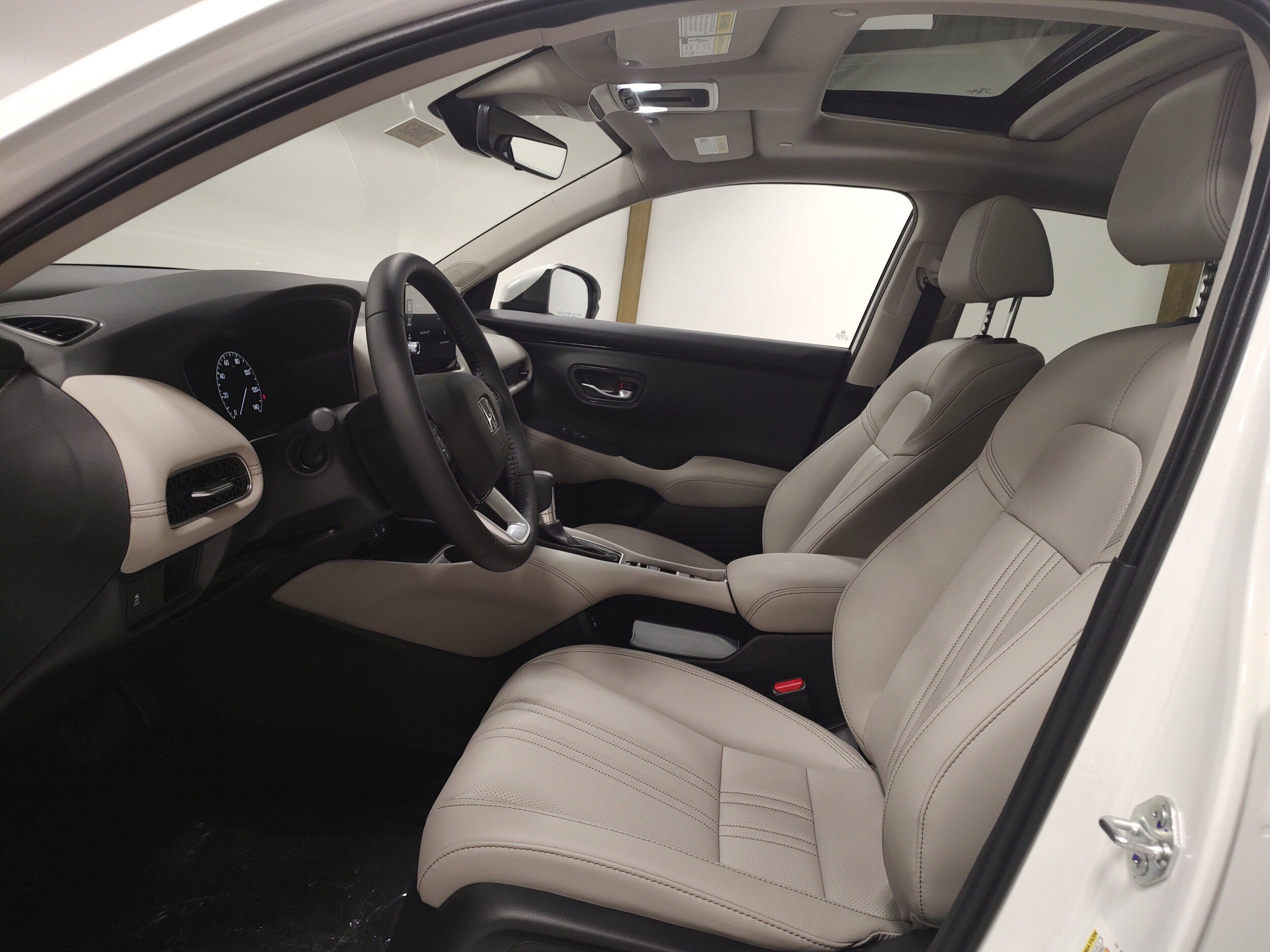 New 2027 Honda HR-V EX-L image 10