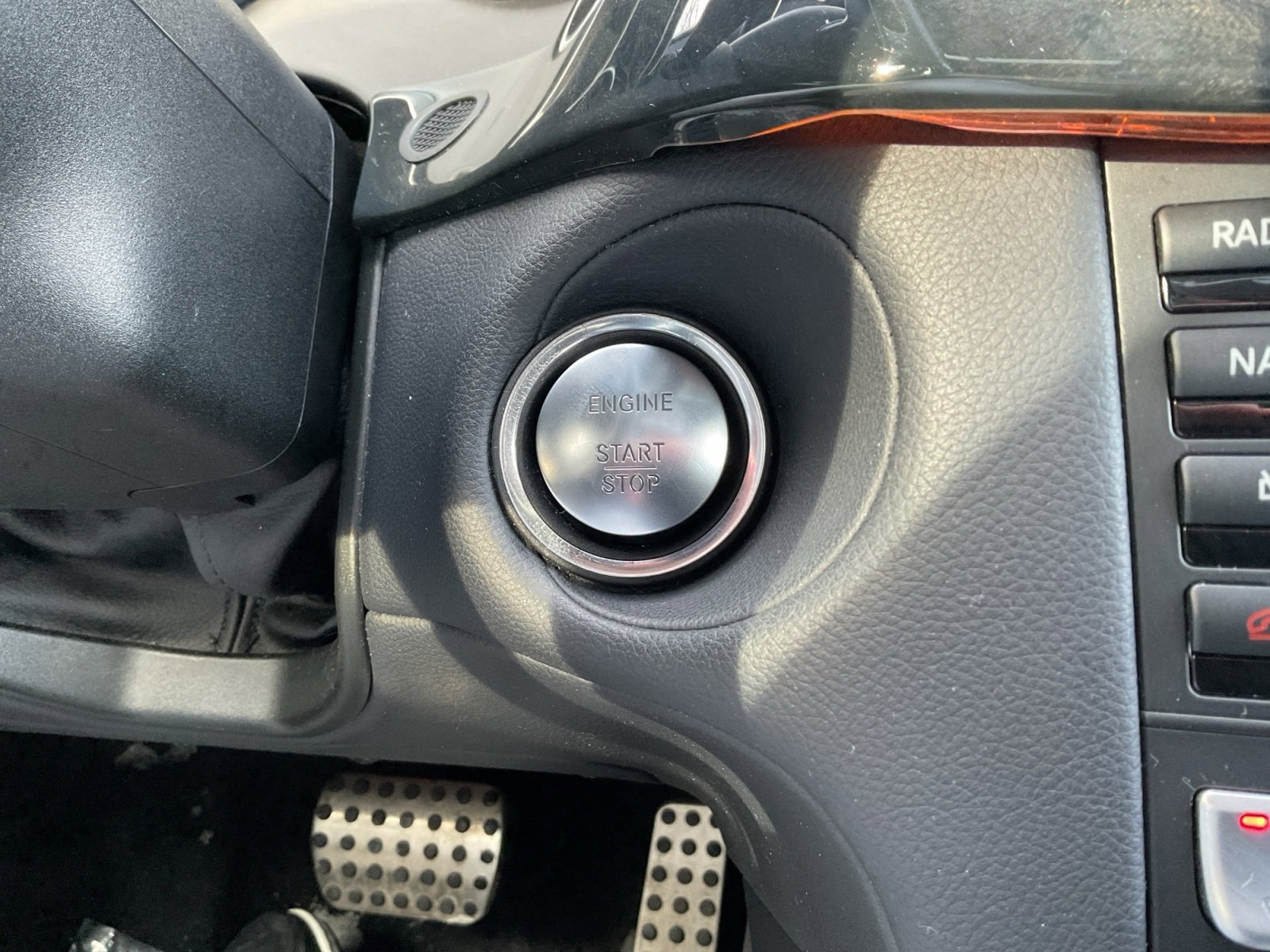 Used 2014 Mercedes-Benz CLS 550 4MATIC image 23