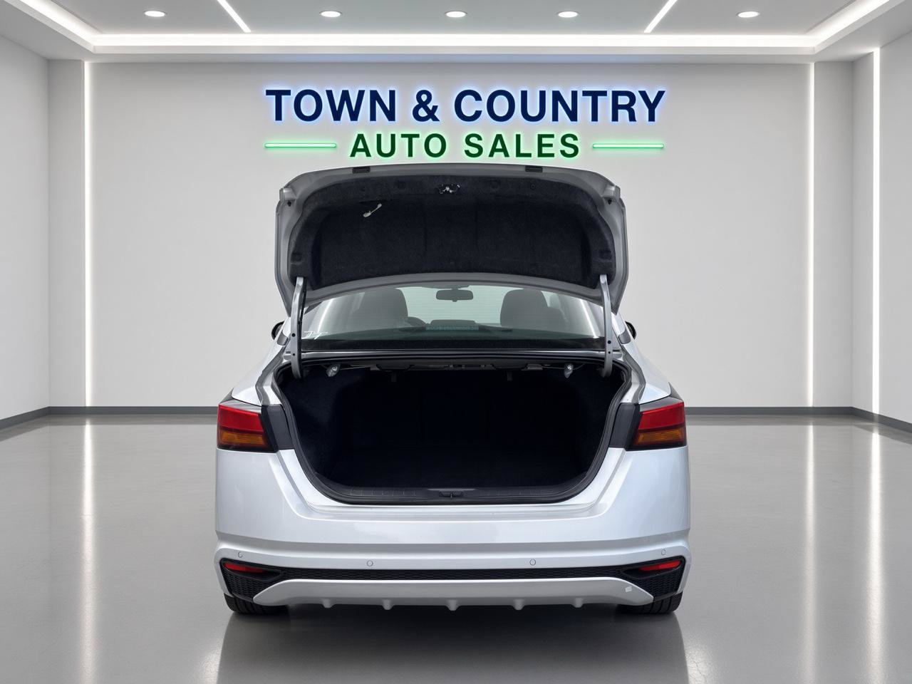 Used 2023 Nissan Altima 2.5 SV FWD image 5