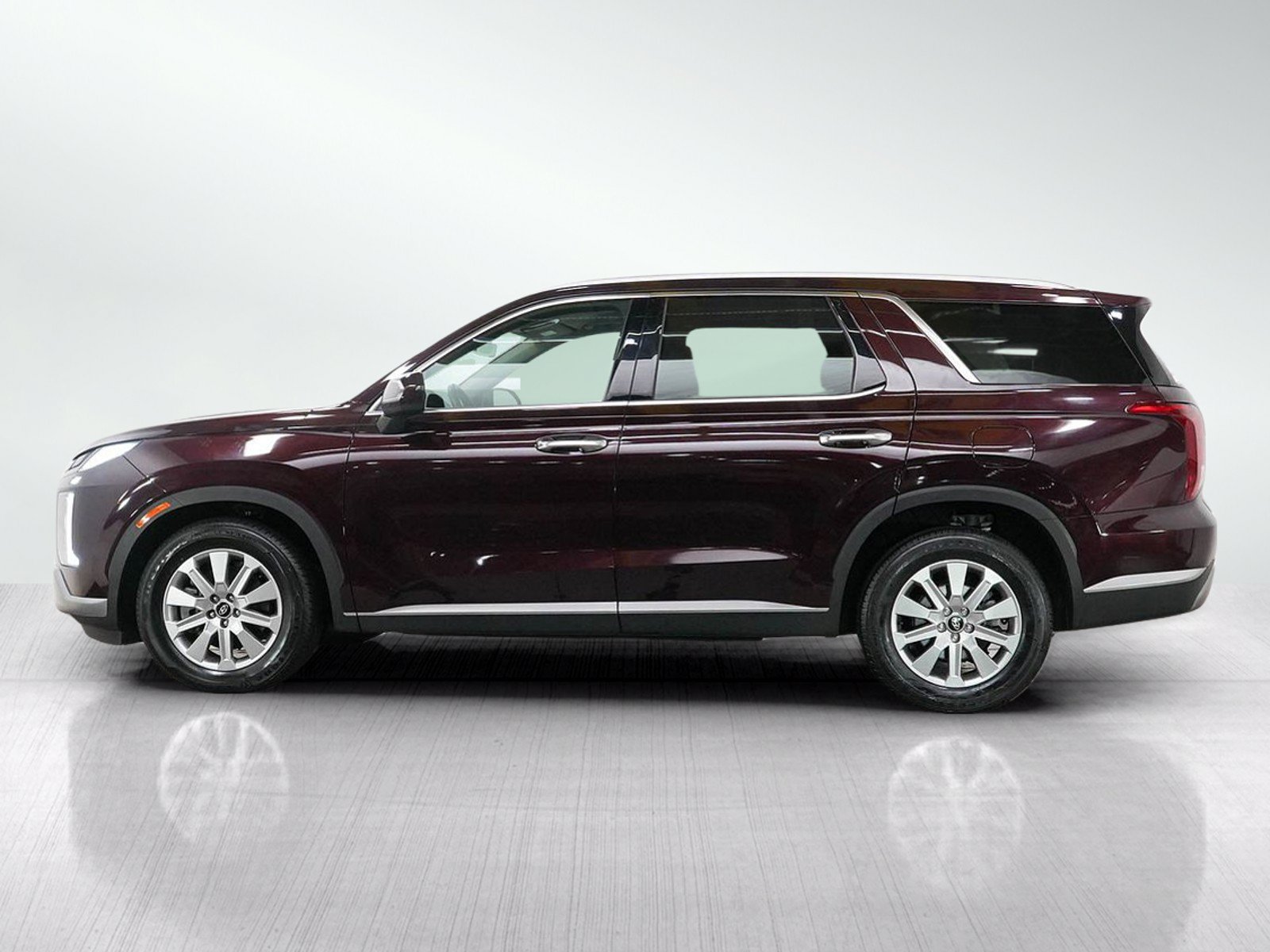 Used 2024 Hyundai Palisade SEL AWD/4WD image 2