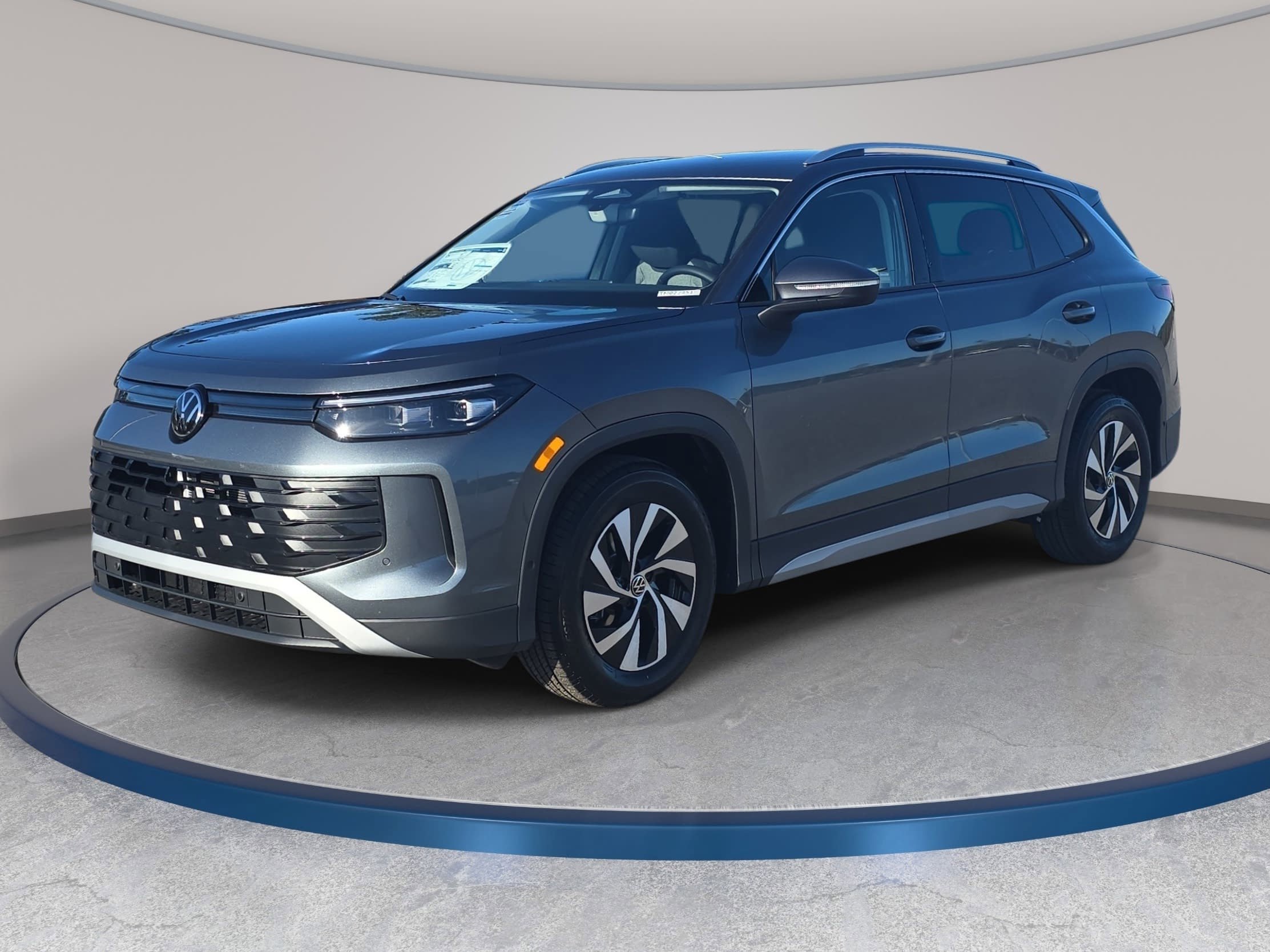 New 2026 Volkswagen Tiguan S FWD image 1