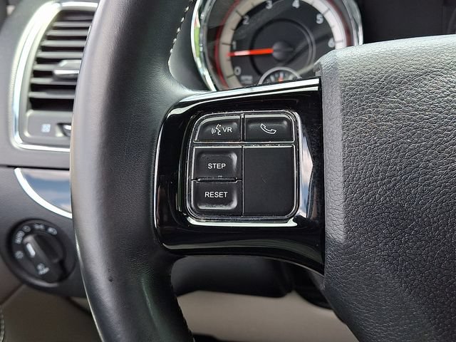 Used 2018 Dodge Grand Caravan SXT FWD image 21