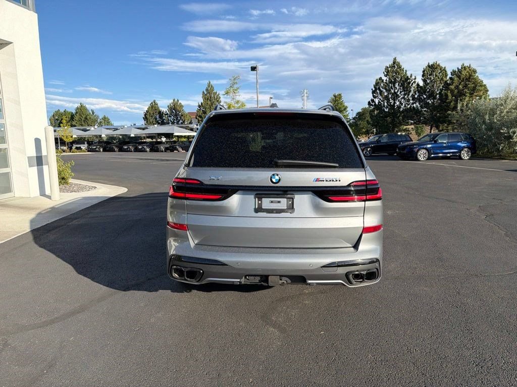 Used 2025 BMW X7 M60i w/ Executive Package AWD/4WD image 4
