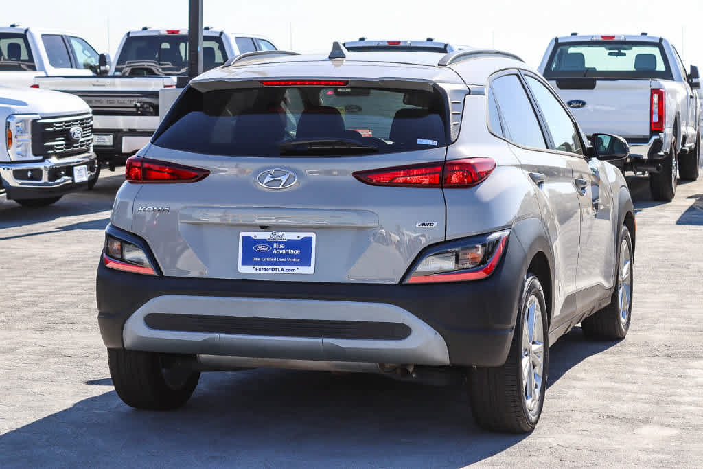 Used 2023 Hyundai Kona SEL AWD/4WD image 4