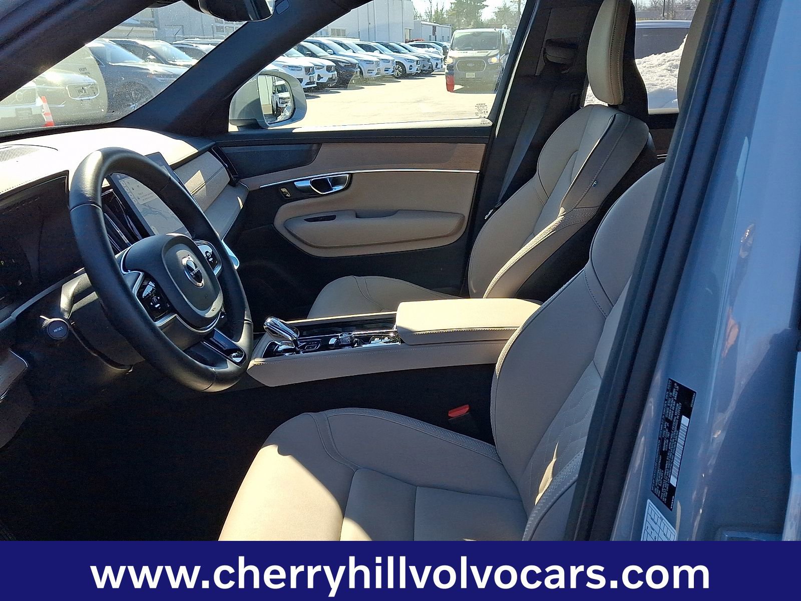 Certified 2025 Volvo XC90 B5 Plus image 14