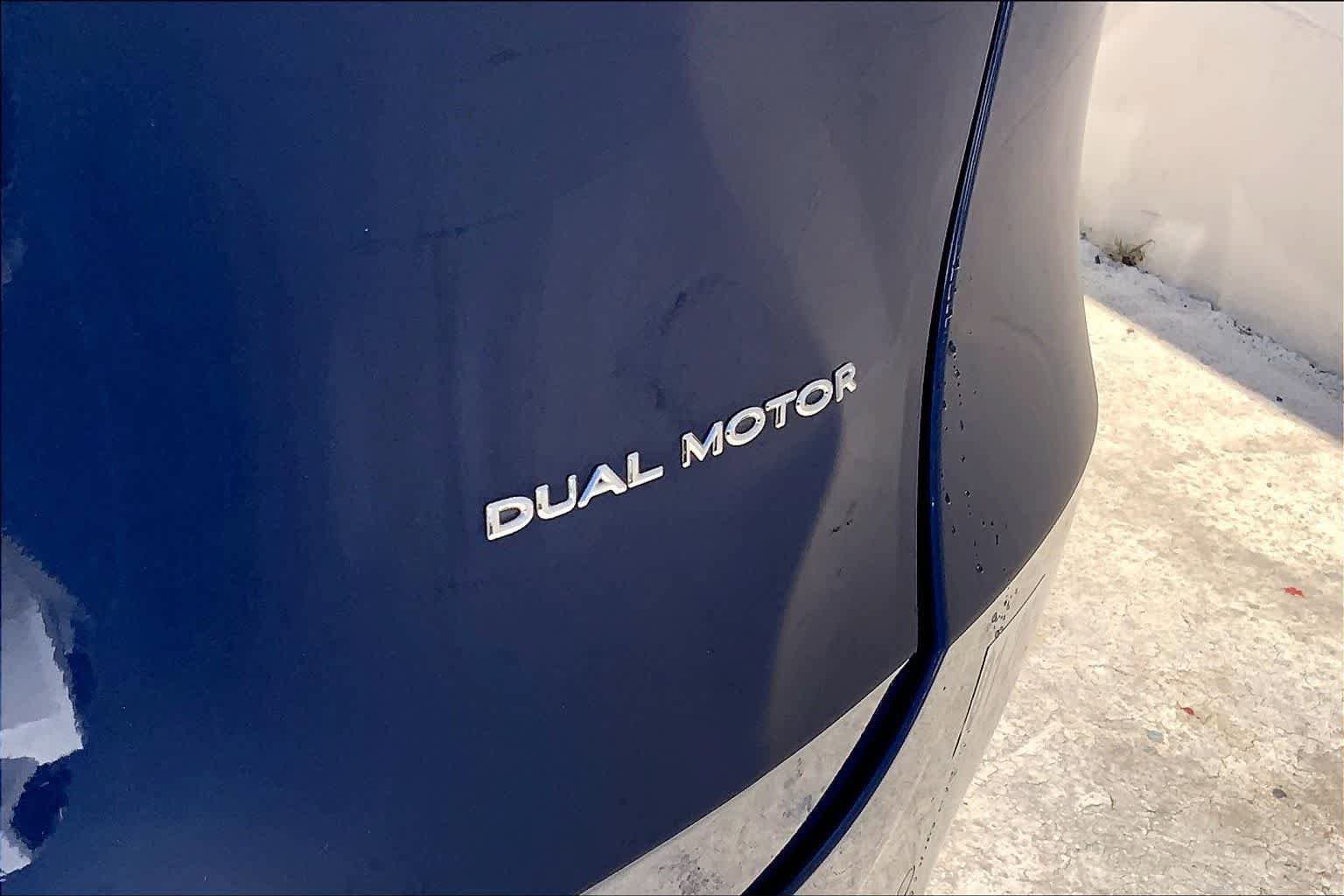 Used 2021 Tesla Model Y Long Range image 8