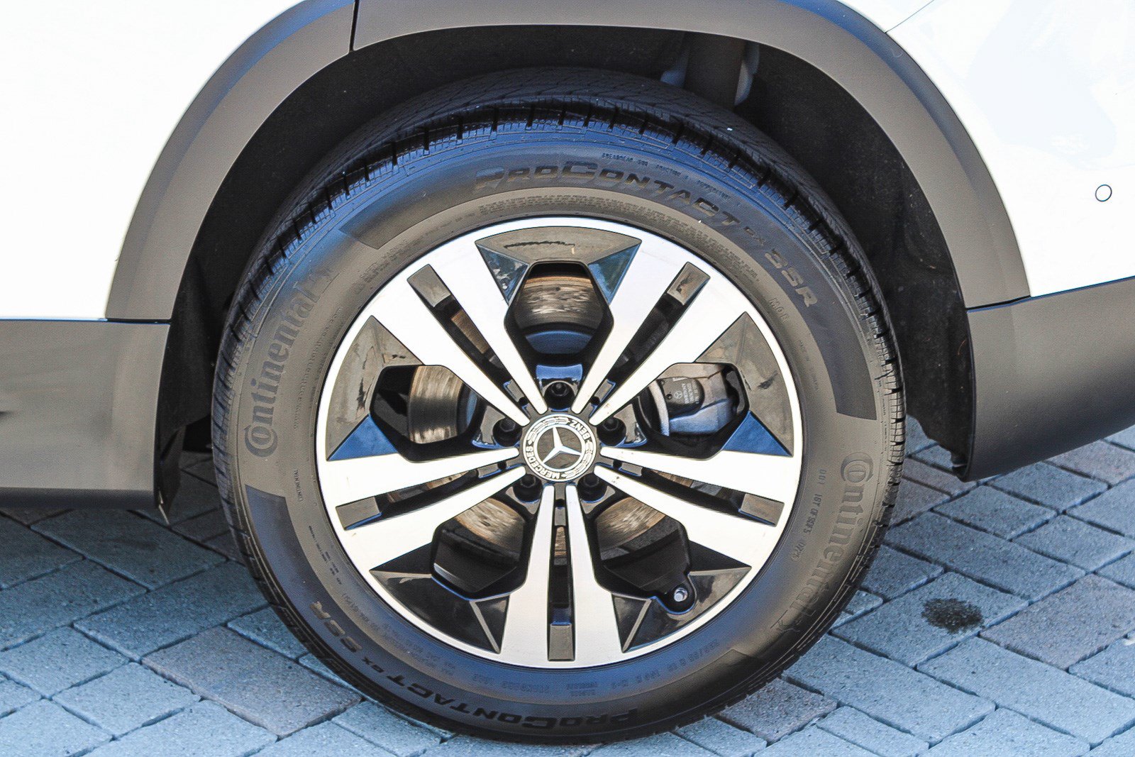 Used 2024 Mercedes-Benz GLB 250 image 12