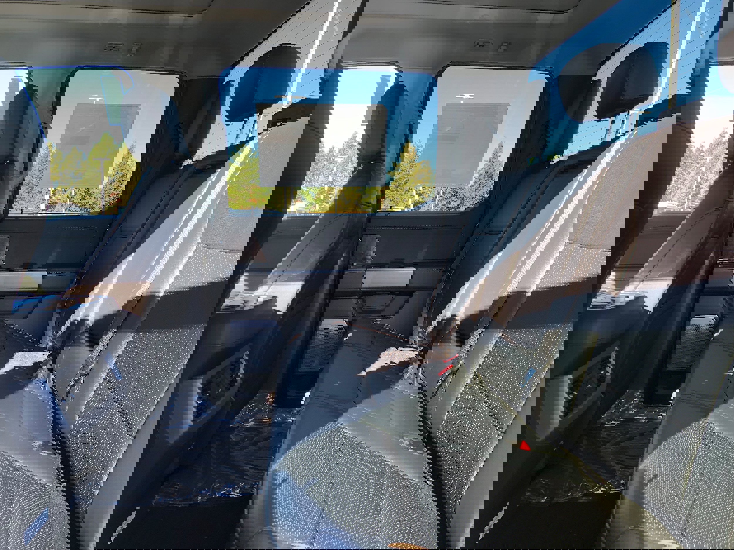 New 2026 Ford F250 Lariat w/ FX4 Off-Road Package image 11