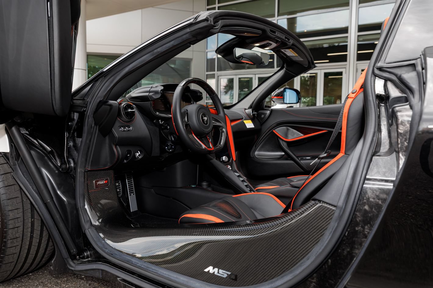 Used 2024 McLaren 750S Spider RWD image 58