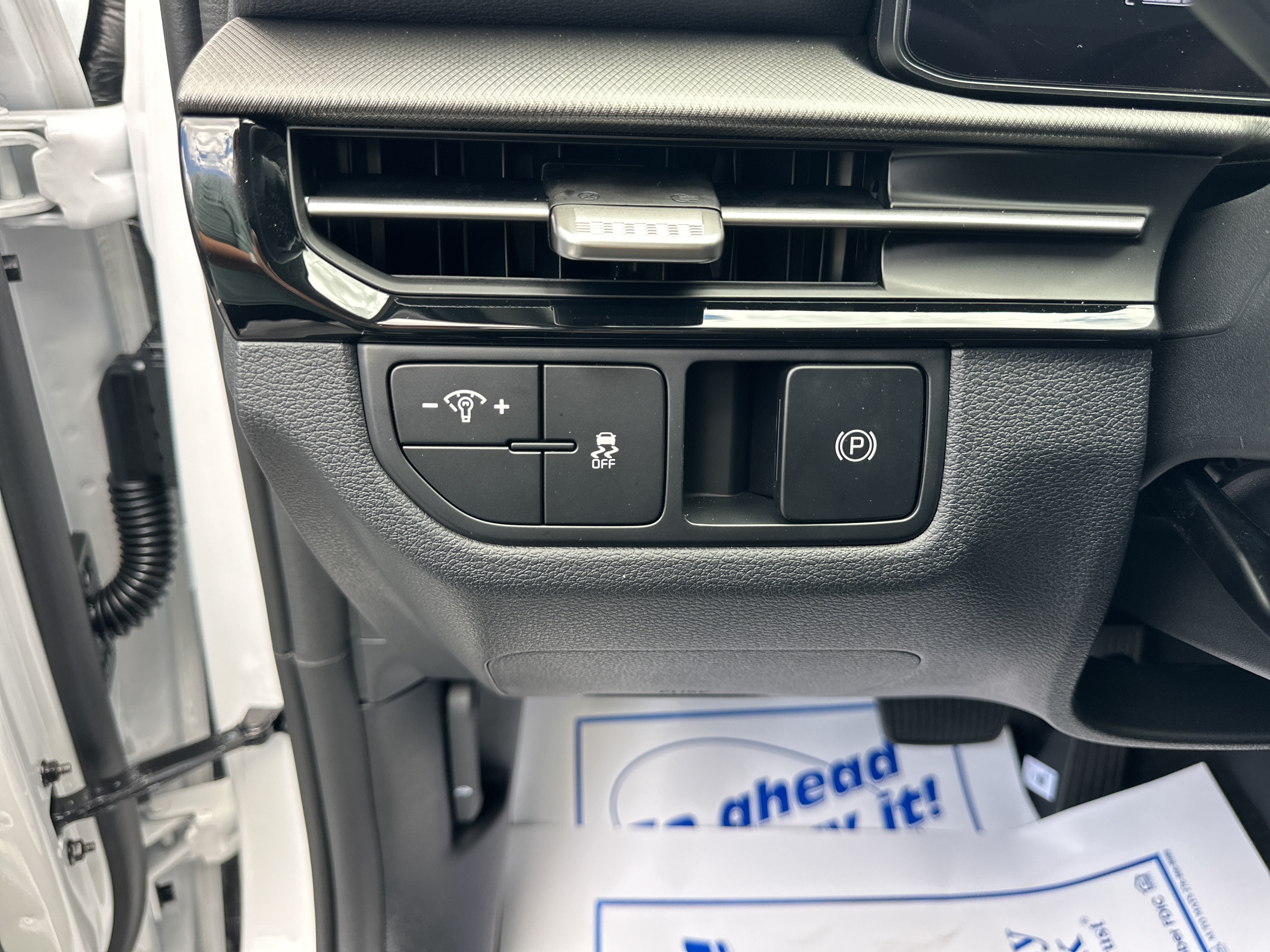 New 2026 Kia Sportage LX AWD/4WD image 10