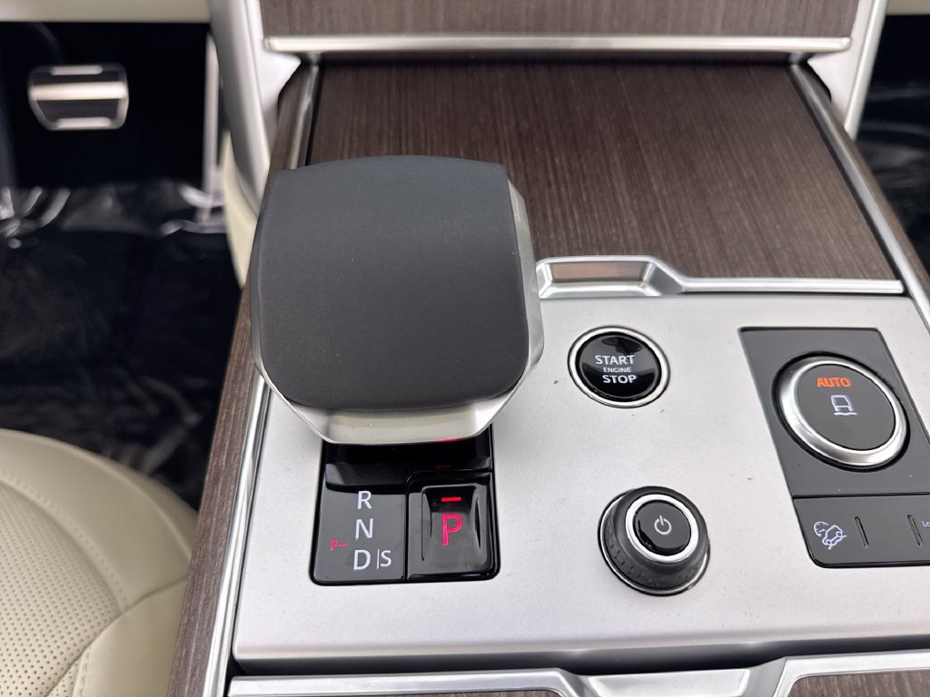 New 2027 Land Rover Range Rover SE AWD/4WD image 18