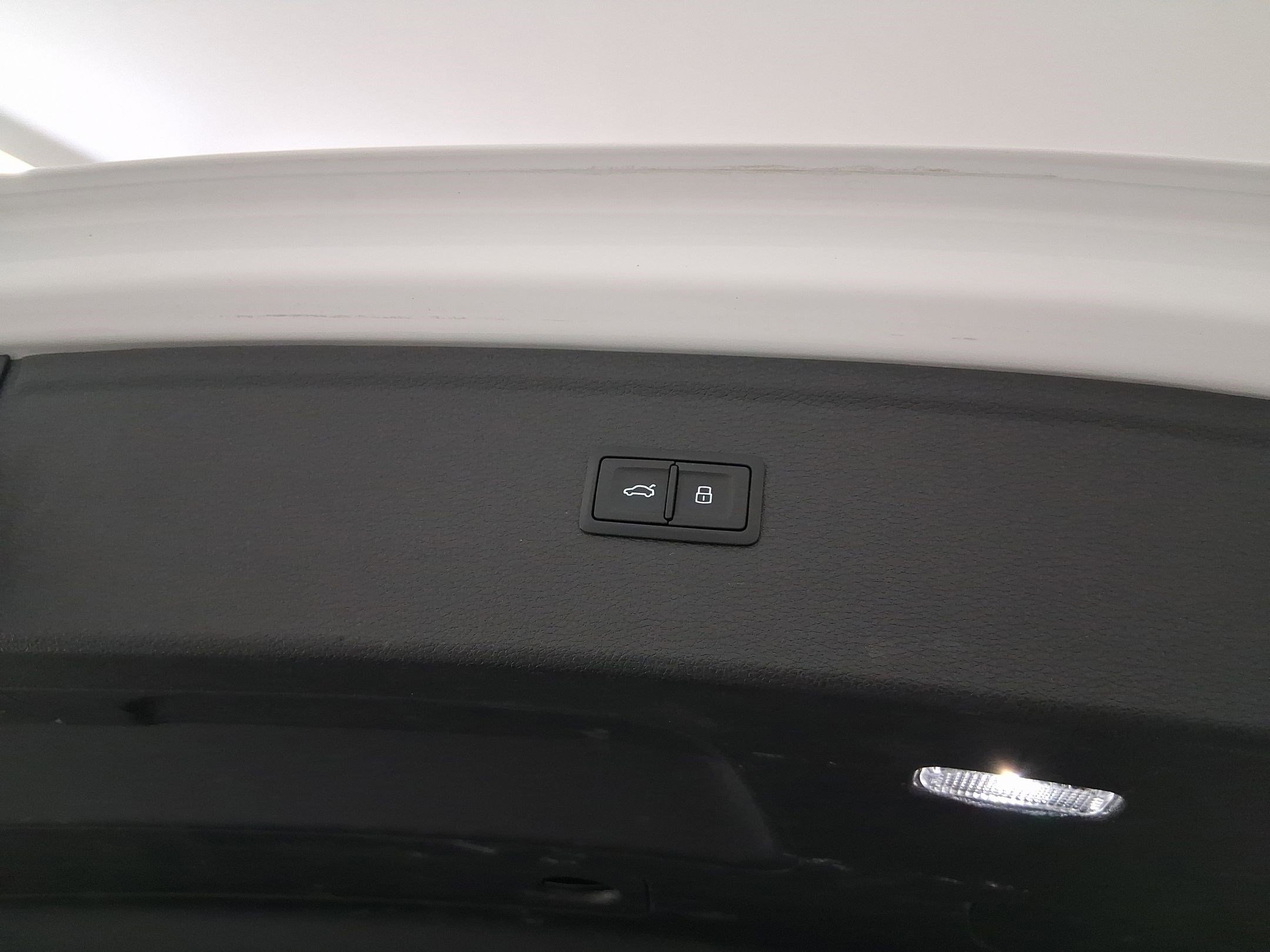 Used 2021 Audi SQ5 Prestige w/ Prestige Package image 29