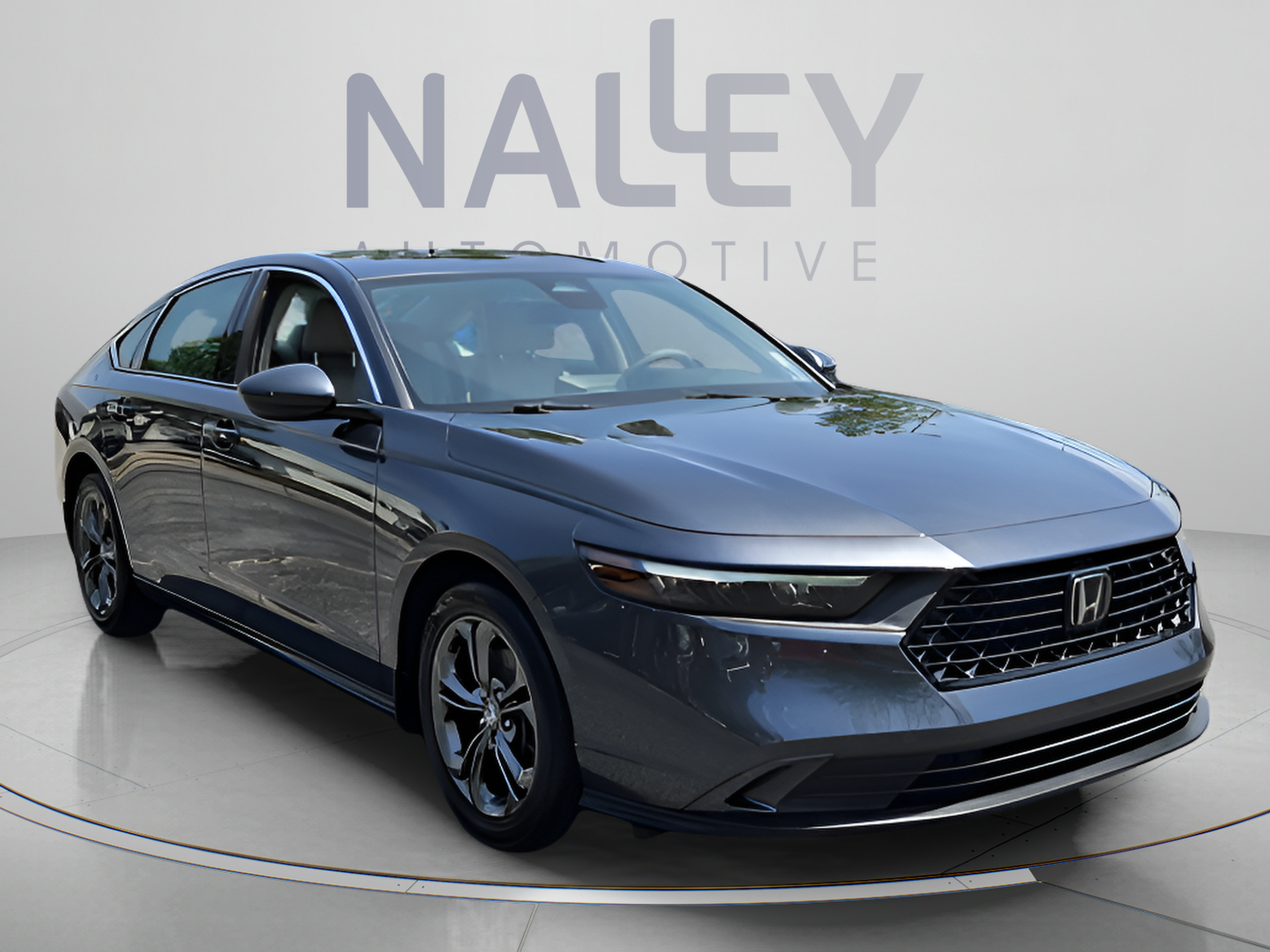 Used 2023 Honda Accord EX image 7