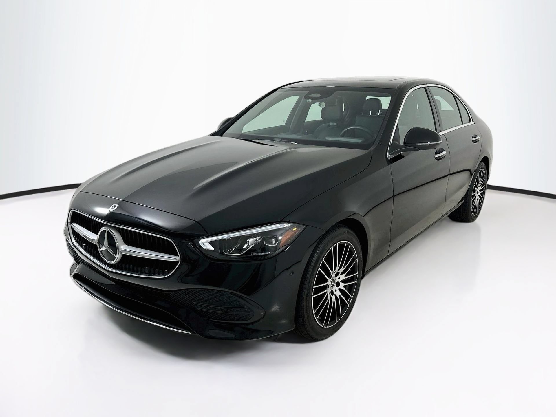 Used 2024 Mercedes-Benz C 300 Sedan image 3