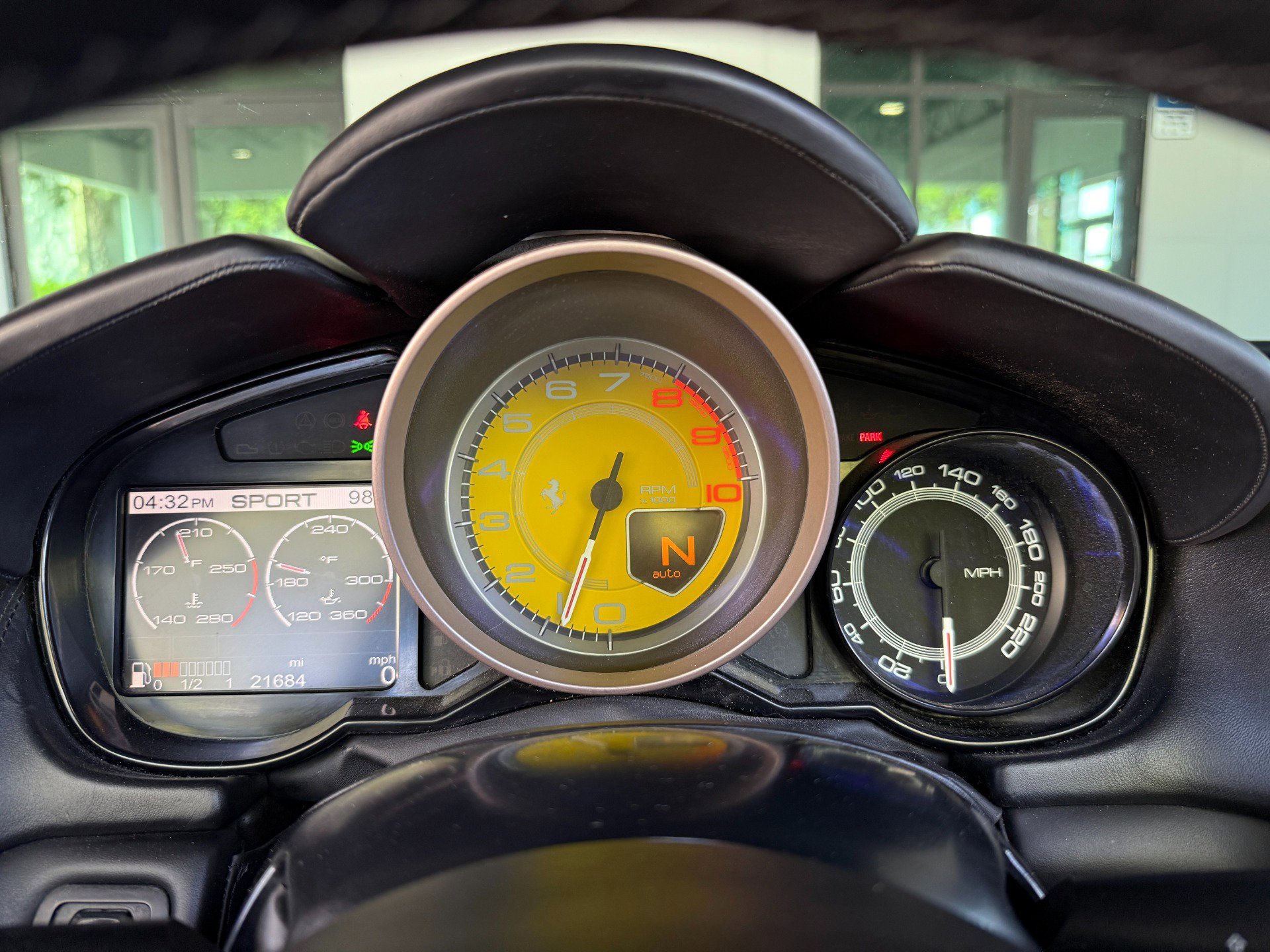Used 2010 Ferrari California RWD image 36