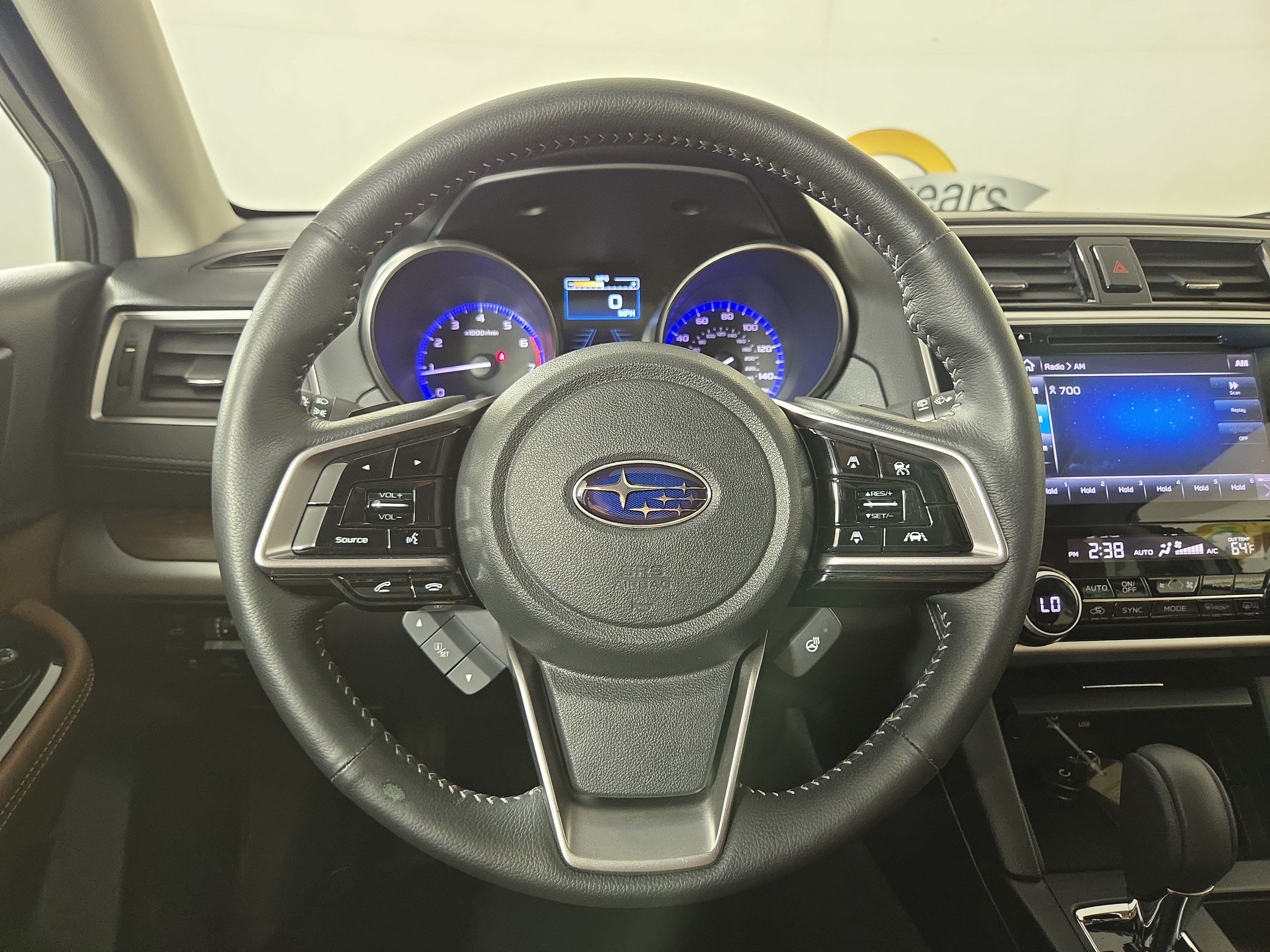 Used 2018 Subaru Outback 2.5i Touring w/ Popular Package #3 AWD/4WD image 14