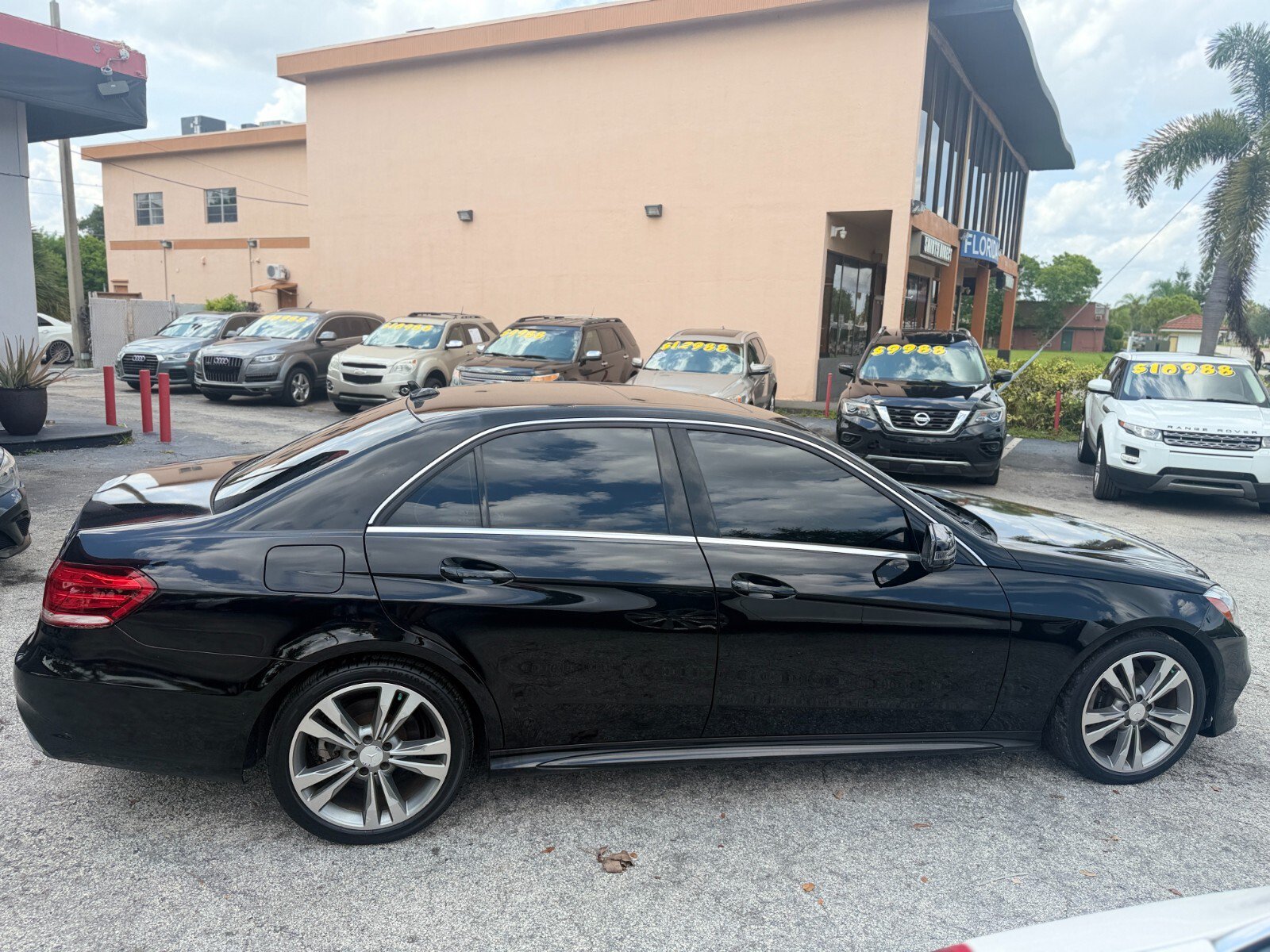 Used 2014 Mercedes-Benz E 350 Sedan w/ Premium 1 Package image 6