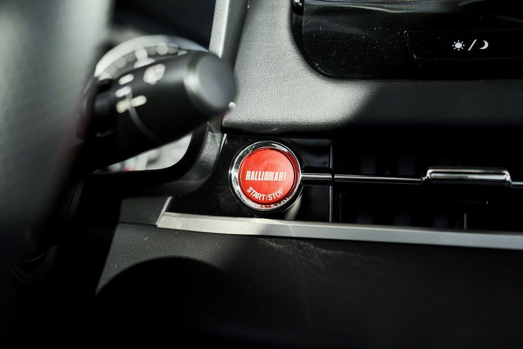 New 2026 Mitsubishi Outlander Ralliart image 40